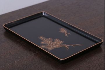 アンティーク雑貨　尚涛済作　若松蒔絵名刺盆(金蒔絵・漆器)