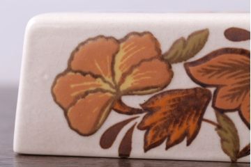 アンティーク雑貨　イギリスビンテージ　Palissy(パリシー)　kismet(キスメット)シリーズ　バターディッシュ(バターケース)(洋食器)