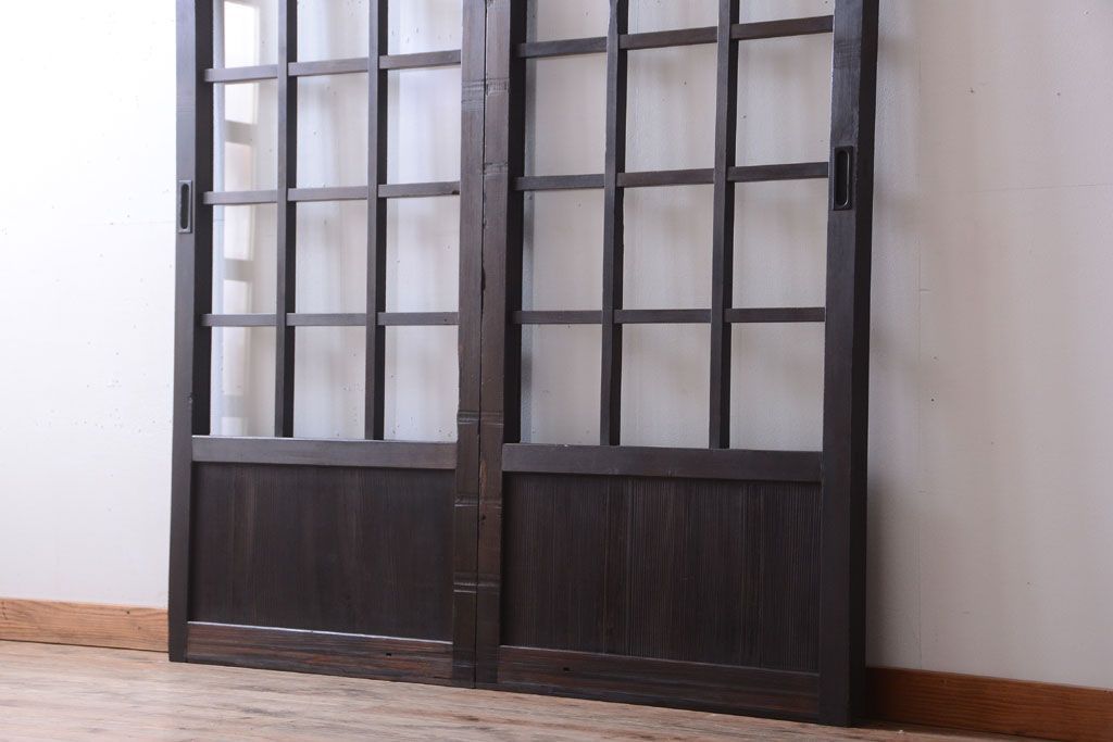 古民具・骨董　明治〜大正期　クリアガラス入り格子蔵戸