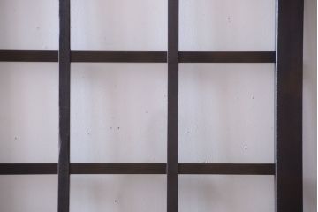 古民具・骨董　明治〜大正期　クリアガラス入り格子蔵戸