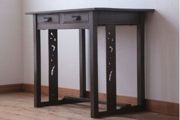 アンティーク家具　大正ロマン　透かし彫りが美しいアンティーク平机(デスク)