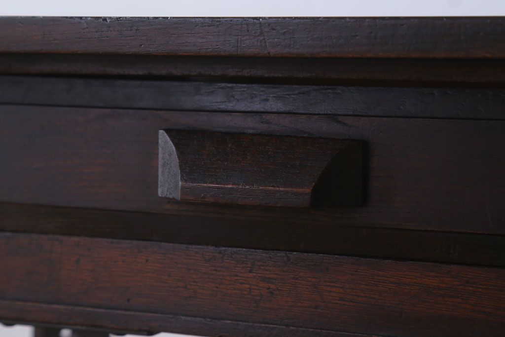 アンティーク家具　大正ロマン　透かし彫りが美しいアンティーク平机(デスク)