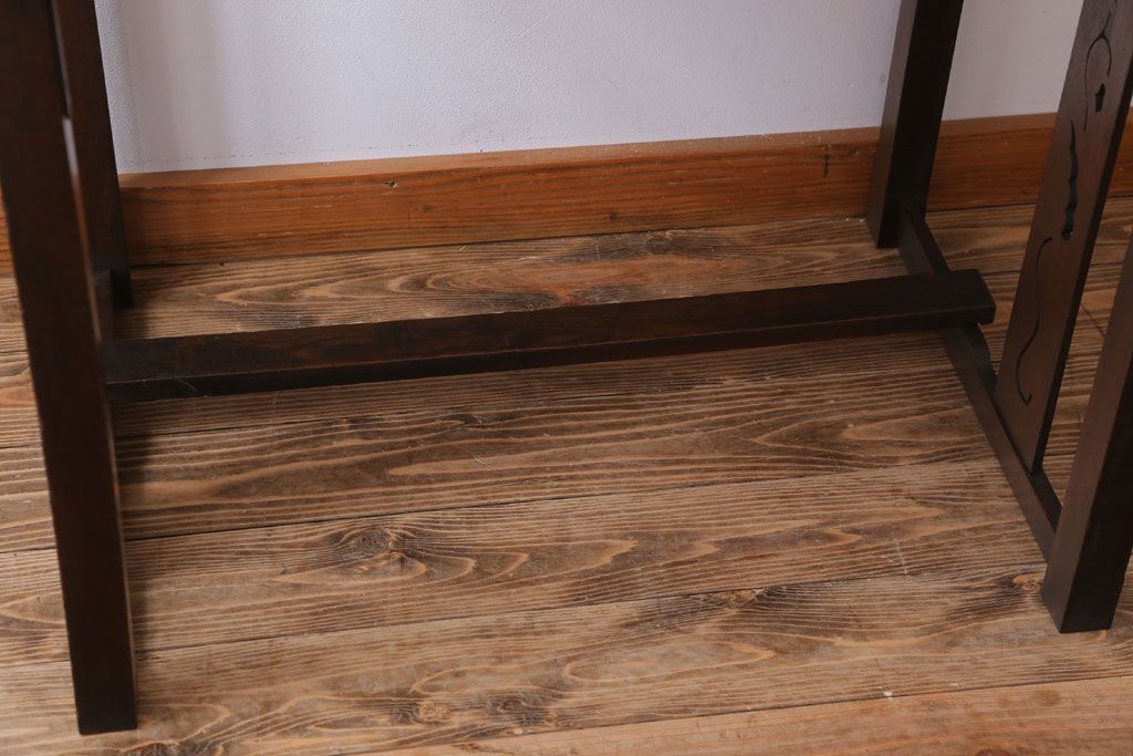 アンティーク家具　大正ロマン　透かし彫りが美しいアンティーク平机(デスク)