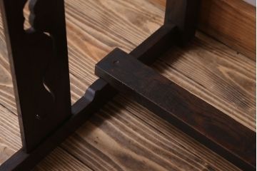 アンティーク家具　大正ロマン　透かし彫りが美しいアンティーク平机(デスク)