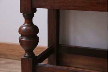 アンティーク家具　イギリスアンティーク　ステンドグラス扉のブルボーズレッグ本箱(ブックケース・収納棚)