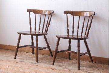 中古　柏木工　スピンドルバックチェア(ウィンザーチェア、ウインザーチェア)2脚セット