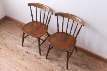 中古　柏木工　スピンドルバックチェア(ウィンザーチェア、ウインザーチェア)2脚セット