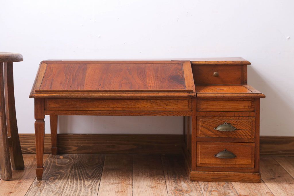 アンティーク家具　和製アンティーク　古い栓材製のシンプルで上品な簿記机(ライティングビューロー)