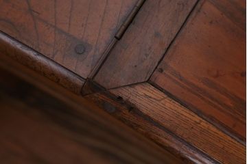 アンティーク家具　和製アンティーク　古い栓材製のシンプルで上品な簿記机(ライティングビューロー)