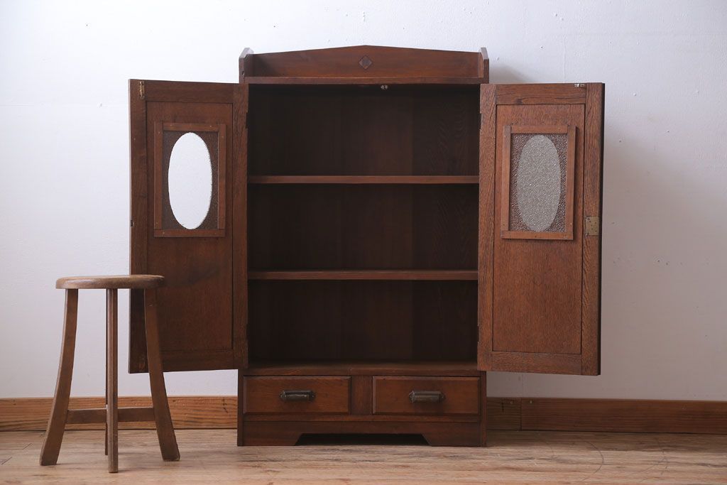 アンティーク家具　和製アンティーク　丸窓がおしゃれな古い木製の本箱(ブックケース)