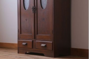 アンティーク家具　和製アンティーク　丸窓がおしゃれな古い木製の本箱(ブックケース)