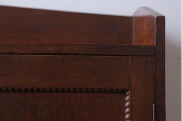 アンティーク家具　和製アンティーク　丸窓がおしゃれな古い木製の本箱(ブックケース)