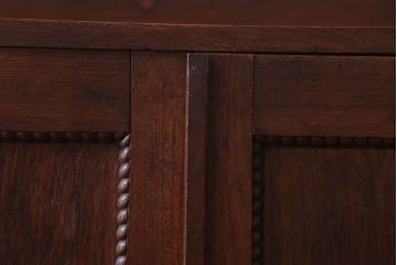 アンティーク家具　和製アンティーク　丸窓がおしゃれな古い木製の本箱(ブックケース)