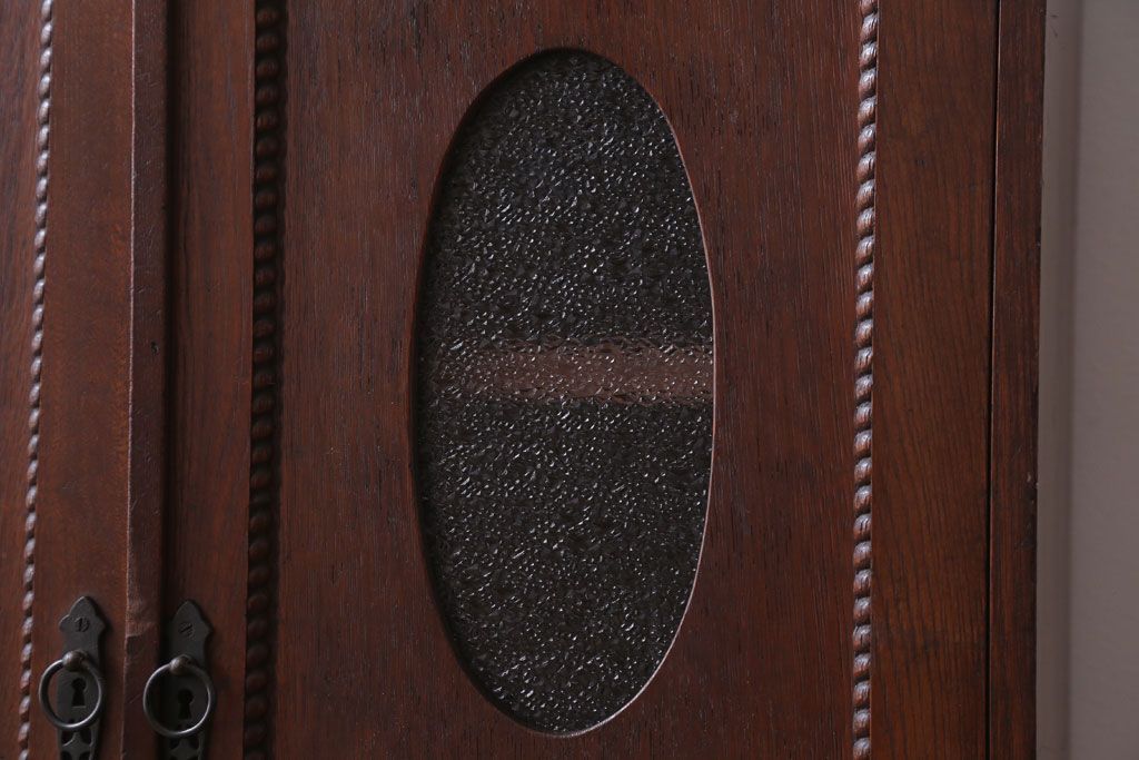 アンティーク家具　和製アンティーク　丸窓がおしゃれな古い木製の本箱(ブックケース)