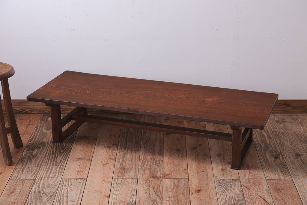 アンティーク家具　 和製アンティーク　古い木製のシンプルなローテーブル(センターテーブル)