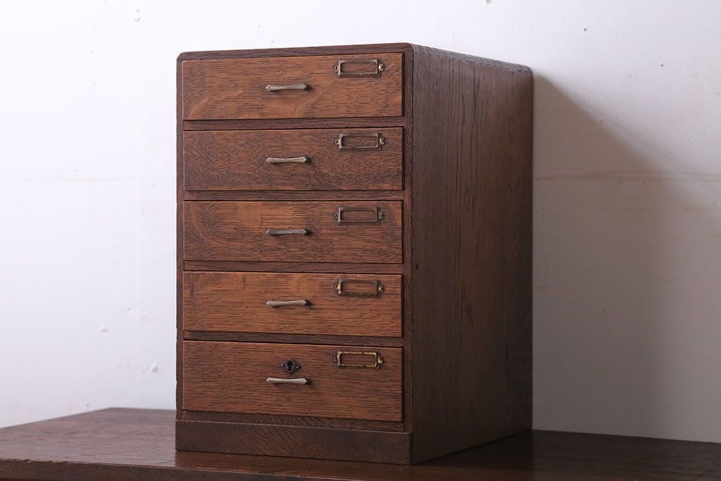 レトロ家具　昭和レトロ　ネームプレート付き!古いナラ材のアンティーク小引き出し(2)