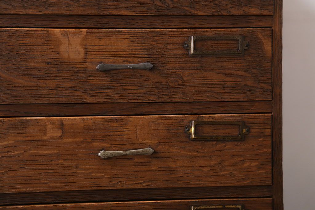 レトロ家具　昭和レトロ　ネームプレート付き!古いナラ材のアンティーク小引き出し(2)