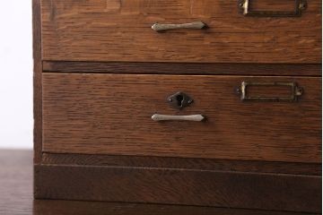 レトロ家具　昭和レトロ　ネームプレート付き!古いナラ材のアンティーク小引き出し(2)