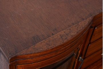 ヴィンテージ家具　ミッドセンチュリー　Rガラス入り!レトロなビンテージチェスト