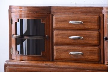 ヴィンテージ家具　ミッドセンチュリー　Rガラス入り!レトロなビンテージチェスト