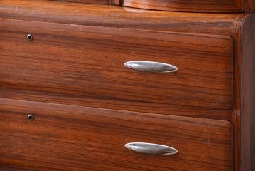 ヴィンテージ家具　ミッドセンチュリー　Rガラス入り!レトロなビンテージチェスト