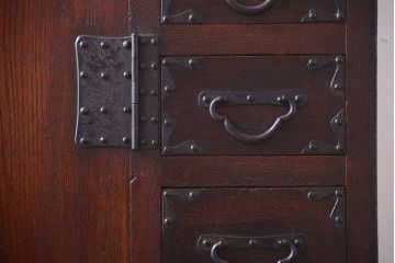 アンティーク家具　古民具・骨董　明治期　重厚な金具のアンティーク帳場箪笥