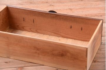 アンティーク家具　古民具・骨董　明治期　重厚な金具のアンティーク帳場箪笥