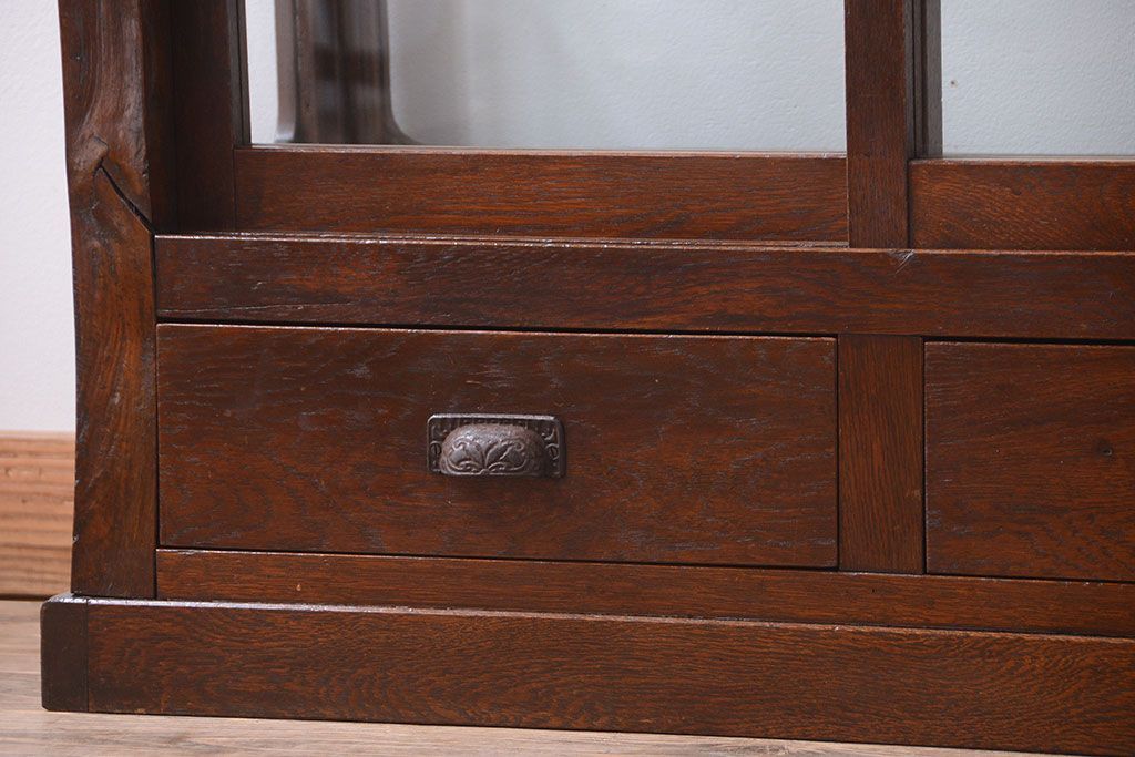 アンティーク家具　大正ロマン　当時物色ガラス入り!古いナラ材の上質なショーケース