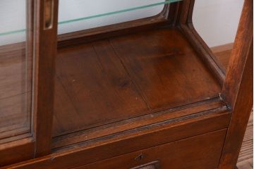 アンティーク家具　大正ロマン　当時物色ガラス入り!古いナラ材の上質なショーケース