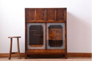 アンティーク家具　古民具・骨董　前面タモ材!上質なアンティーク角脚茶箪笥