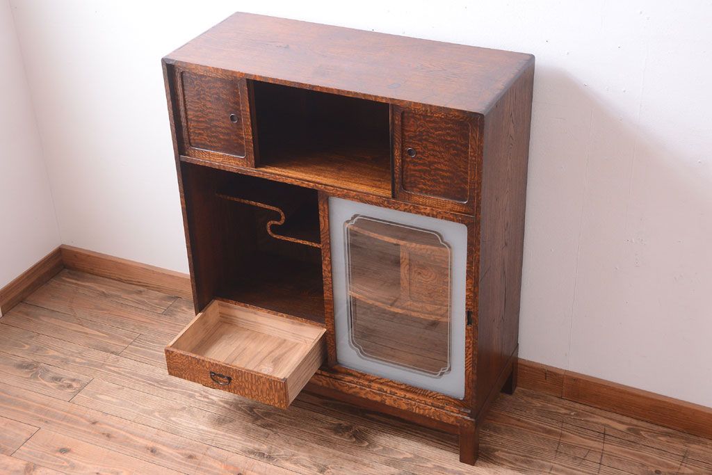 アンティーク家具　古民具・骨董　前面タモ材!上質なアンティーク角脚茶箪笥