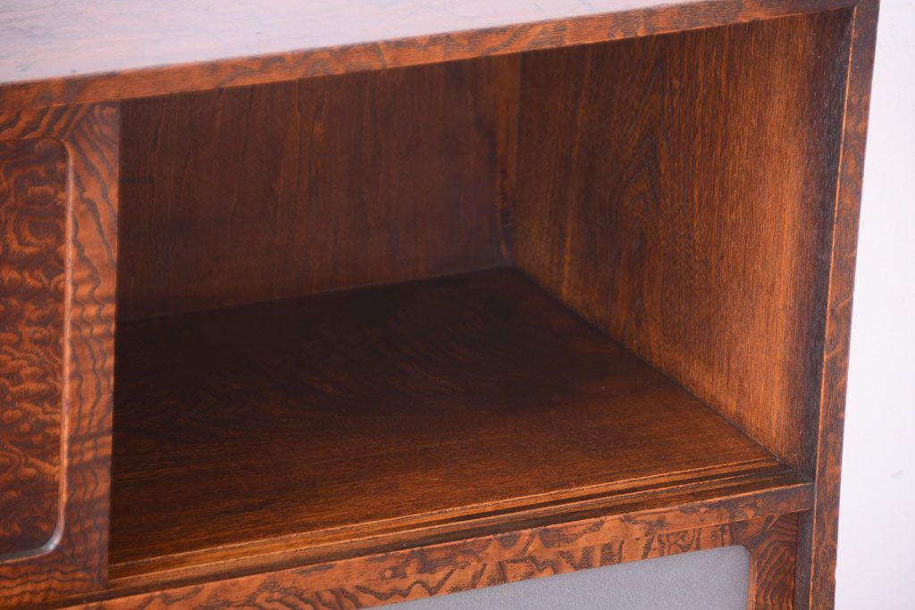 アンティーク家具　古民具・骨董　前面タモ材!上質なアンティーク角脚茶箪笥