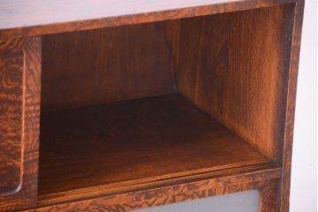 アンティーク家具　古民具・骨董　前面タモ材!上質なアンティーク角脚茶箪笥