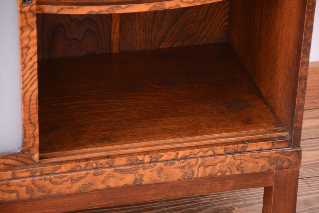 アンティーク家具　古民具・骨董　前面タモ材!上質なアンティーク角脚茶箪笥