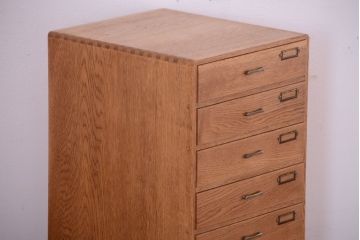 レトロ家具　昭和レトロ　ネームプレート付き!古いナラ材製のアンティーク小引き出し