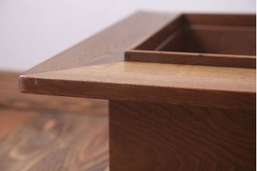 アンティーク雑貨　古民具・骨董　古い桑材製の高級角火鉢