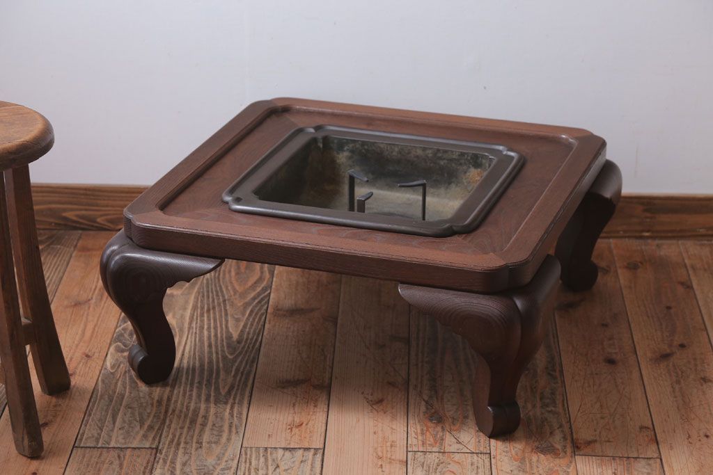 アンティーク雑貨　古民具・骨董　明治期　高級品!総桑材のアンティーク大名火鉢