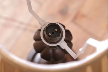 イギリスビンテージ　上品なテーブルスタンド