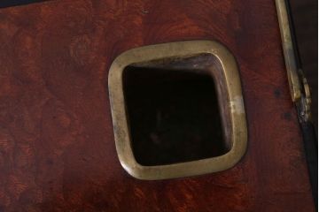 アンティーク雑貨　古民具・骨董　総欅!上品な透かし彫りの高級煙草盆