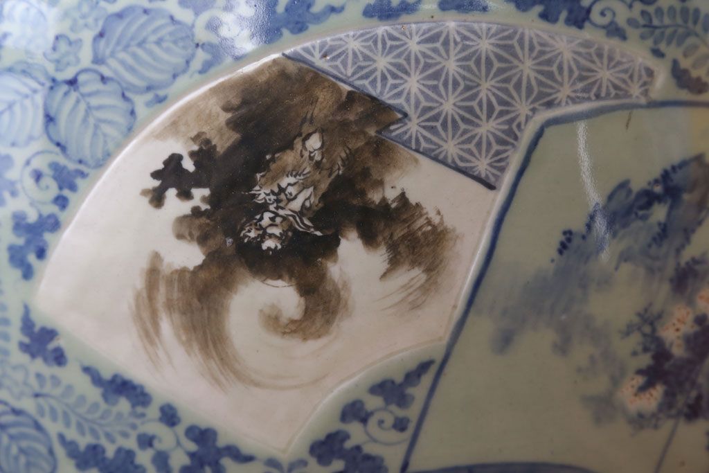 アンティーク雑貨　古民具・骨董　図変わり　染付　瀬戸火鉢