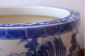 アンティーク雑貨　古民具・骨董　山水の図　染付　アンティーク瀬戸火鉢