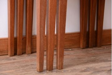 ヴィンテージ家具　北欧ビンテージ　タイル天板がお洒落なネストテーブル