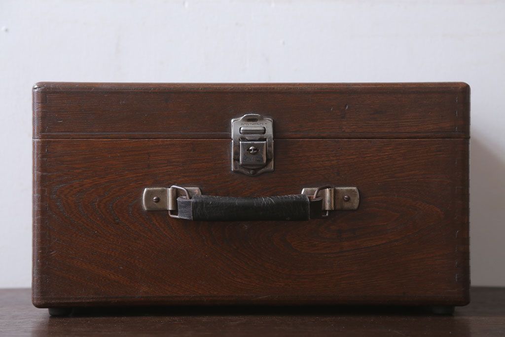 アンティーク雑貨　和製アンティーク　古い木製の小物収納箱(薬箱・木箱)(2)