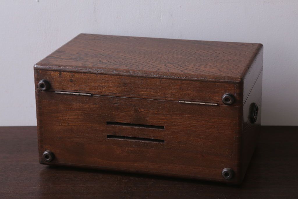 アンティーク雑貨　和製アンティーク　古い木製の小物収納箱(薬箱・木箱)(2)