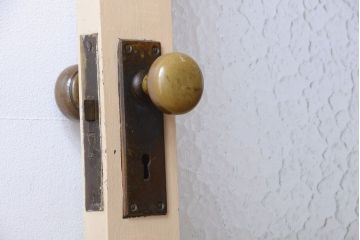 昭和レトロ　背が高く細身のビンテージペイントドア(扉)