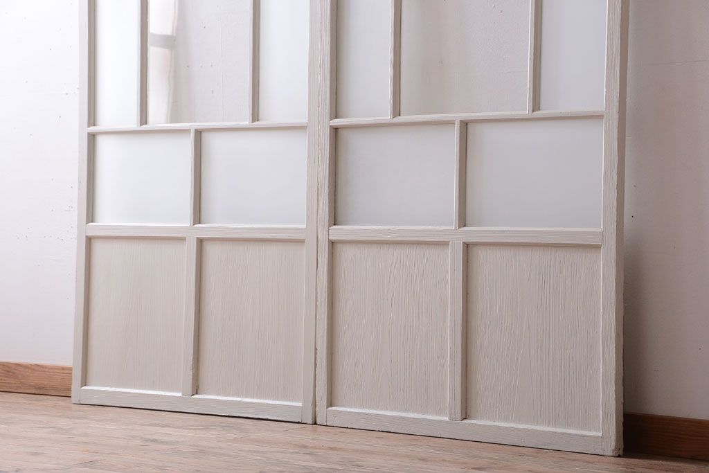 アンティーク　すりガラス入り!ホワイトペイントのガラス引き戸2枚セット