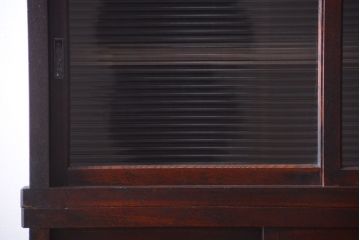 アンティーク家具　和製アンティーク　モールガラス入り!前面欅材の古い収納棚(食器棚)(2)