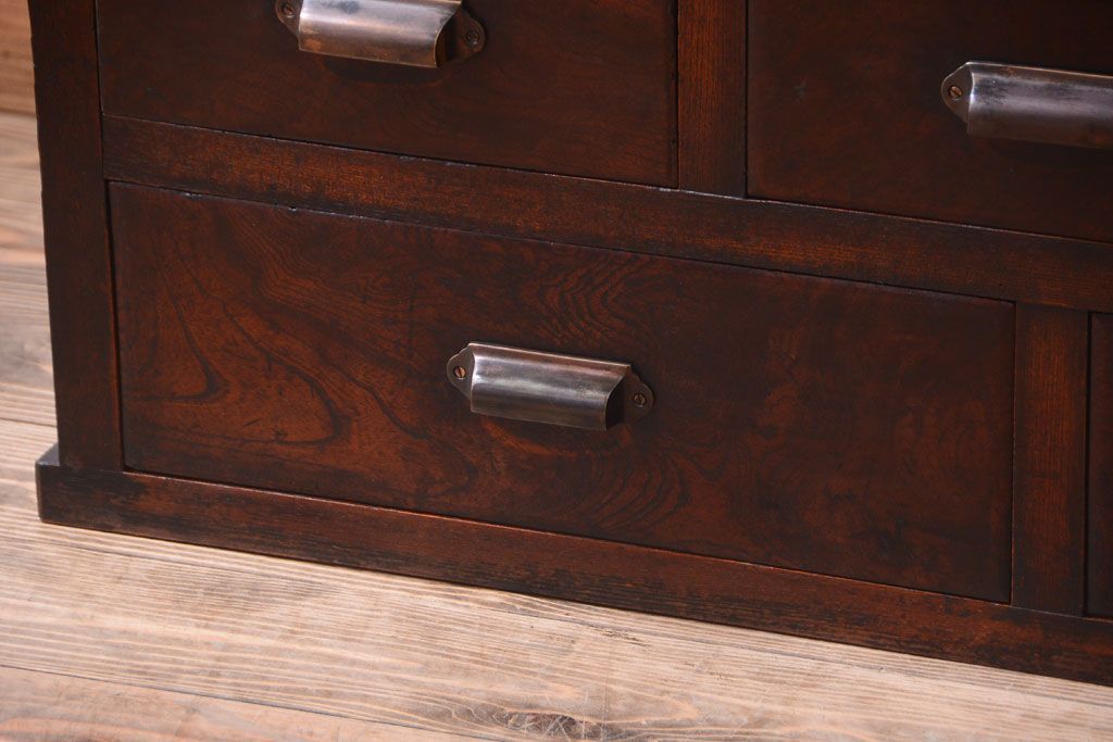 アンティーク家具　和製アンティーク　モールガラス入り!前面欅材の古い収納棚(食器棚)(2)