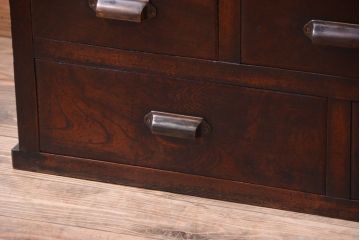 アンティーク家具　和製アンティーク　モールガラス入り!前面欅材の古い収納棚(食器棚)(2)