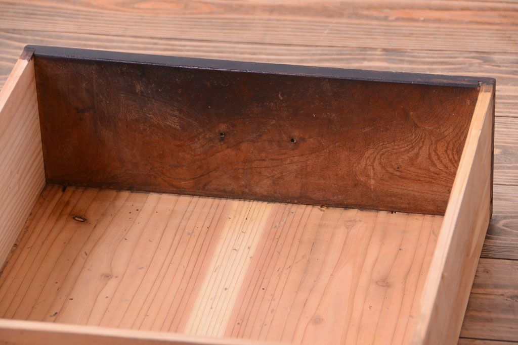 アンティーク家具　和製アンティーク　モールガラス入り!前面欅材の古い収納棚(食器棚)(2)